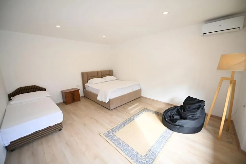 Nika Suite Shkoder 0*,  Albania