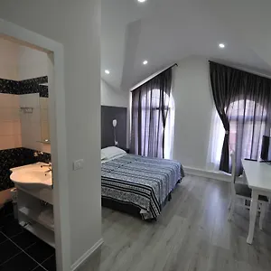 3* Hotell Rose Garden