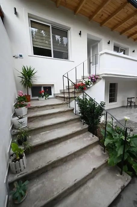 Nika Suite Shkodër 0*,
